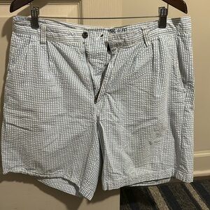 Saddlebred Classic Fit blue and white seersucker shorts 34 inch waist